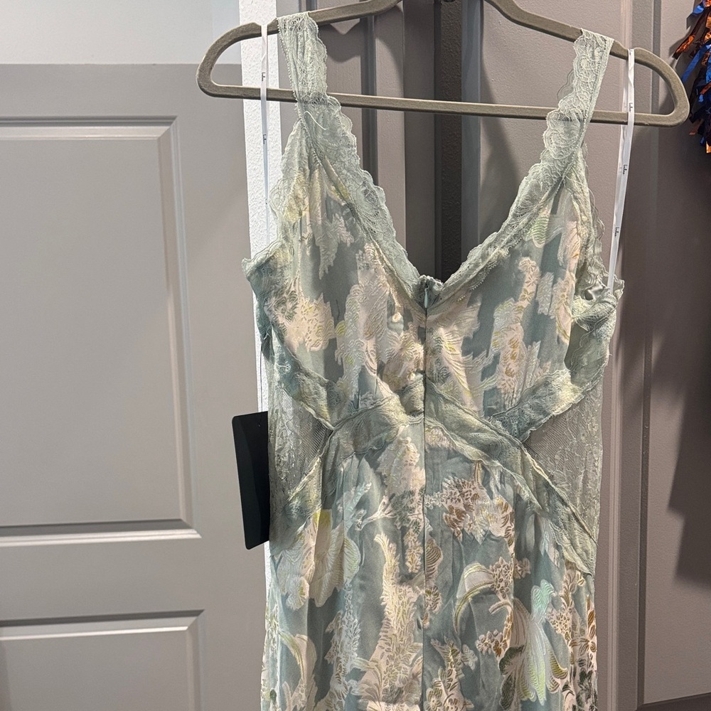 Lulu's Sage and Cream Satin Floral Midi Dress with Lace Sides. - Picture 9 of 10